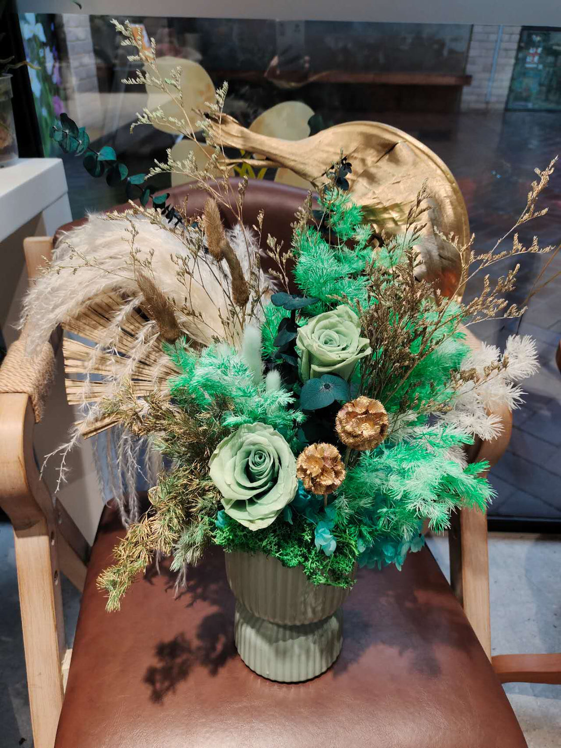 The Story Behind Preserved Flowers: Their Meaning, History & Why They Last for Years