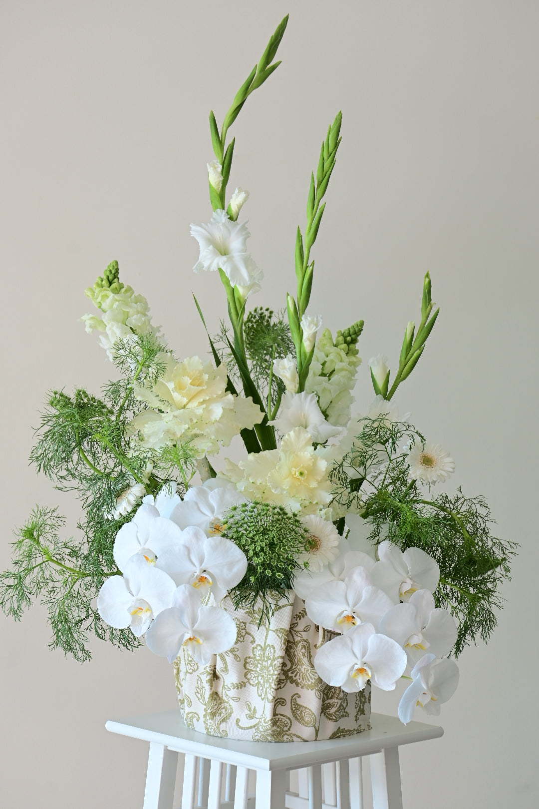 seasonal box flowers arrangement