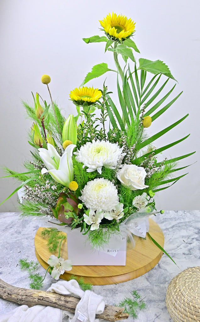 fresh flowers box arrangement