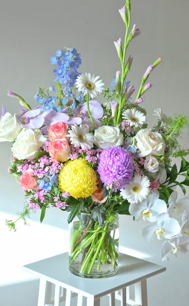 white and green flower bouquet